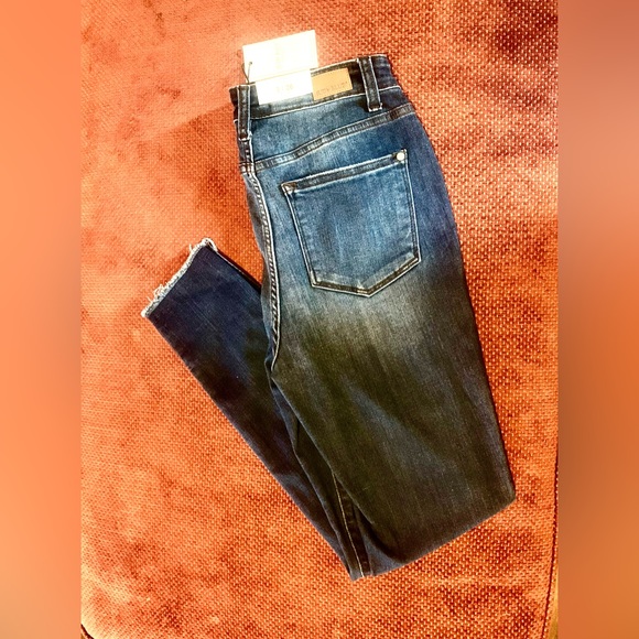 Judy Blue Jeans | Bay City Slit Hem High Rise Skinny JB82424 26/3 / Dark Blue - Picture 3 of 9